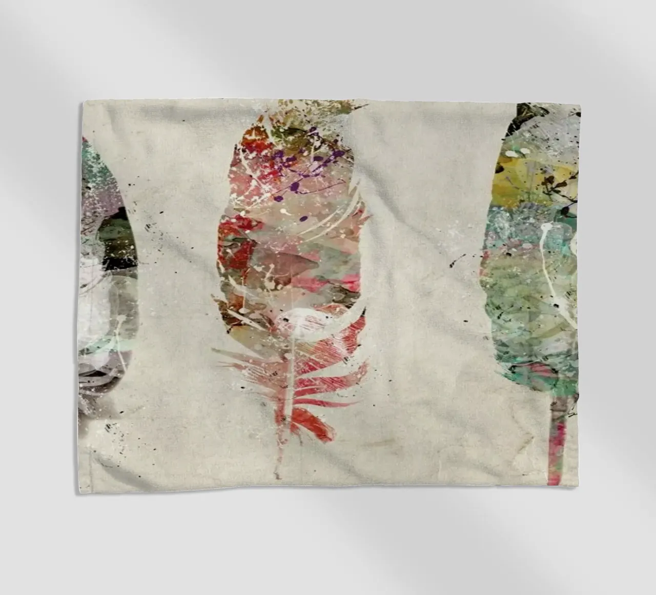 Pop Art Feathers telo mare da Brian Buckley