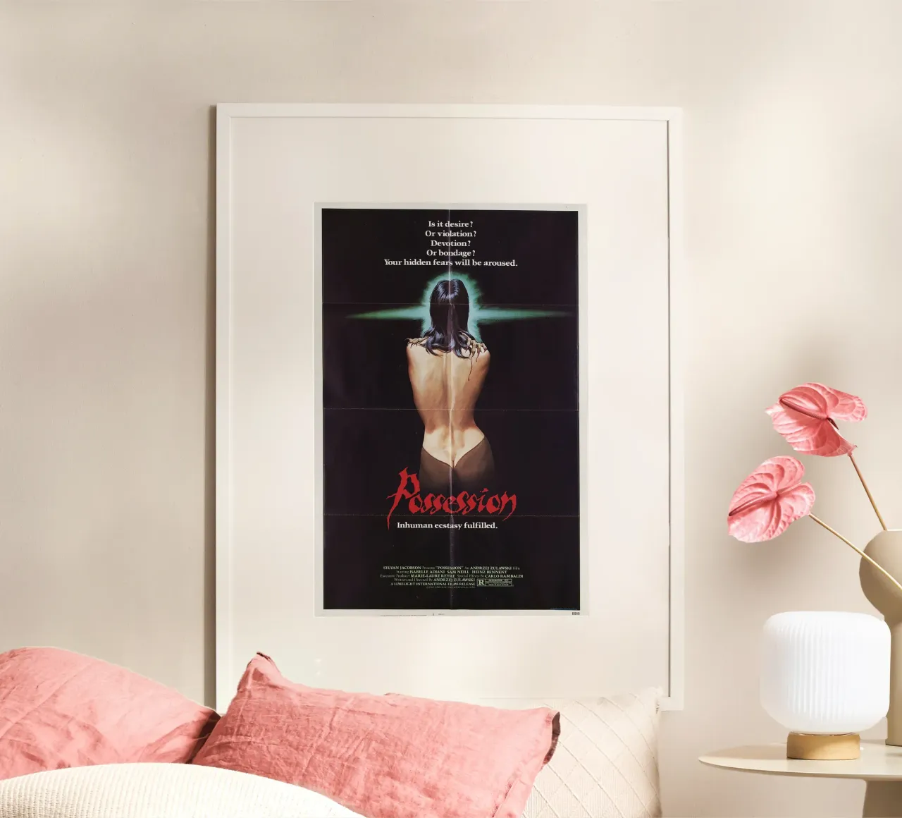 Possession (1981) Movie poster con telaio in legno da Attaboy Dsgn