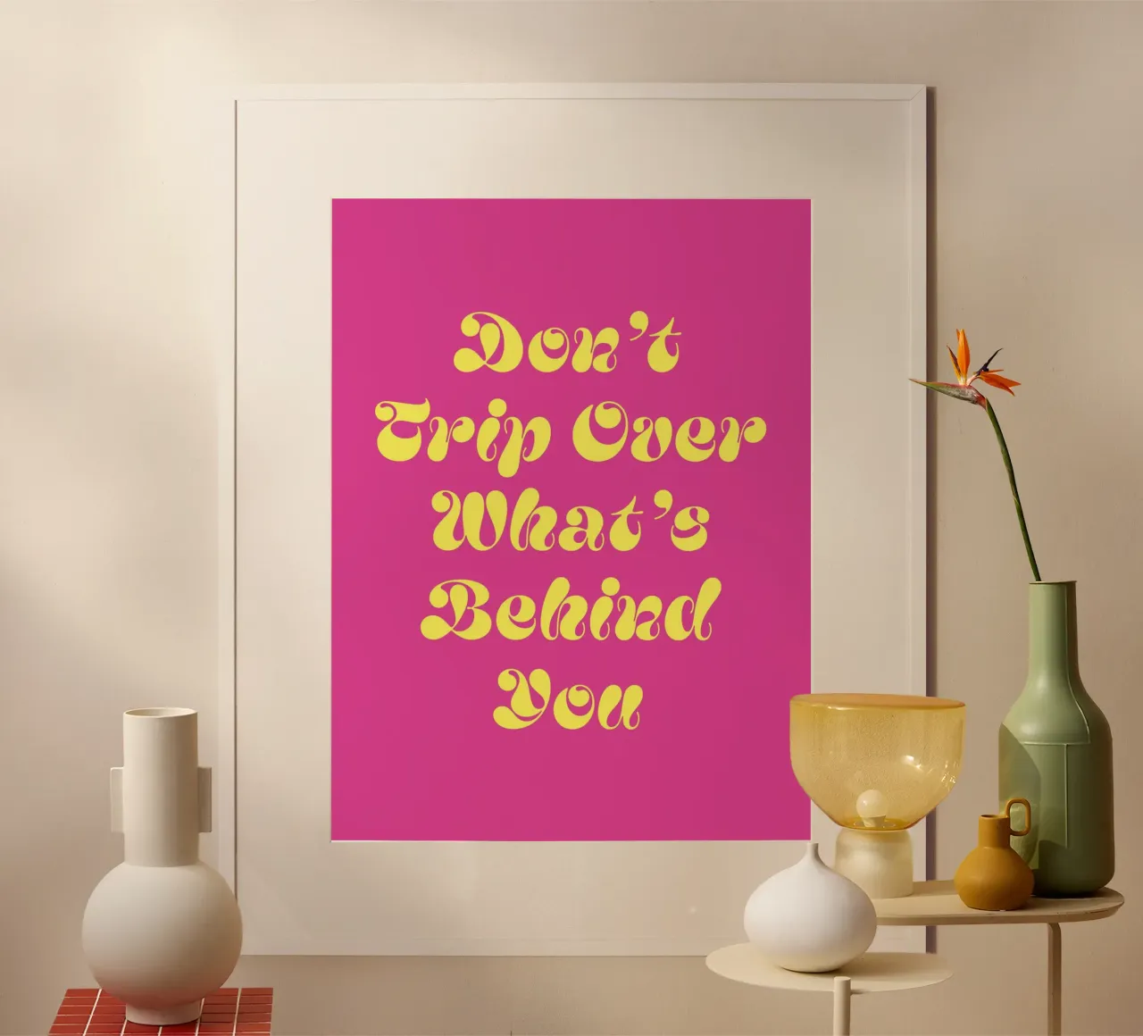Stolpere nicht über das, was hinter dir ist Zitat (Pink Tone) Hahnemühle von Paigaam Studio