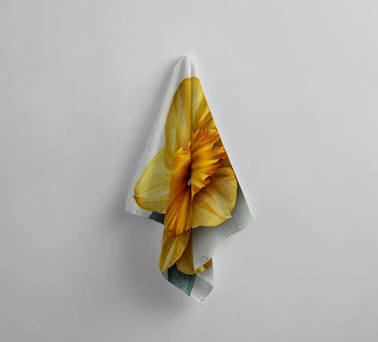 Fiore di narciso 1 asciugamano da bagno da Bold Blooms