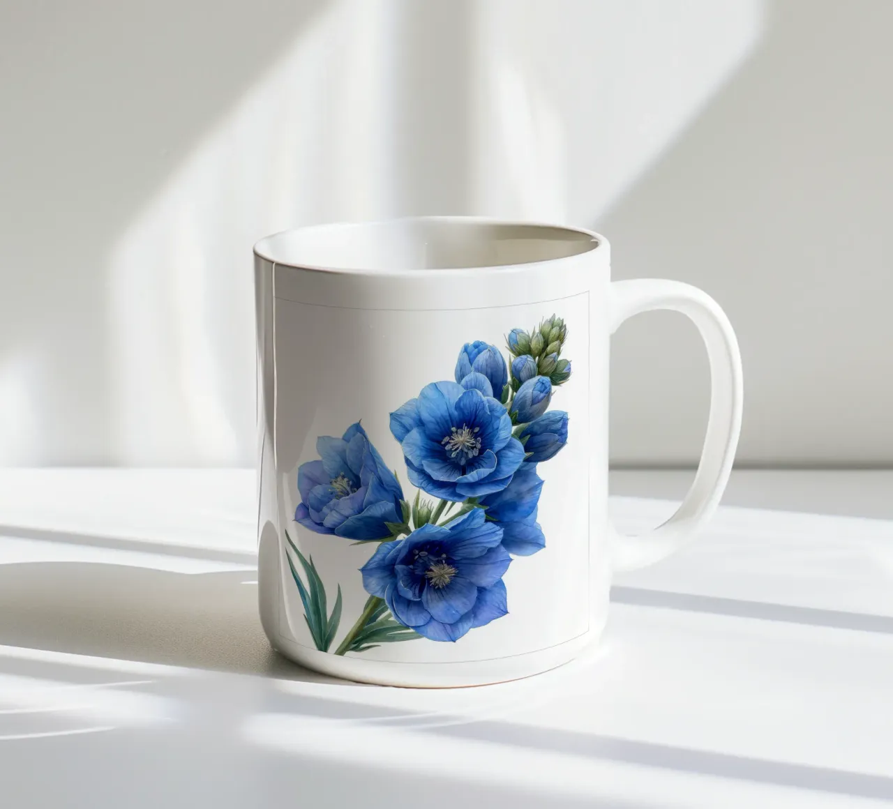 Delphinium bloem 2 keramische mok van Bold Blooms
