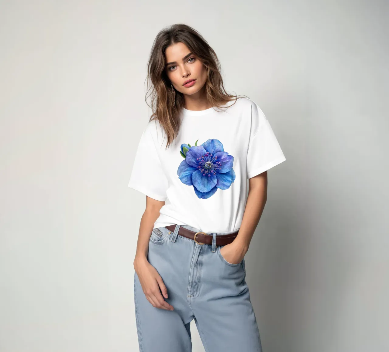 Fiore di delphinium 1 t-shirt da Bold Blooms