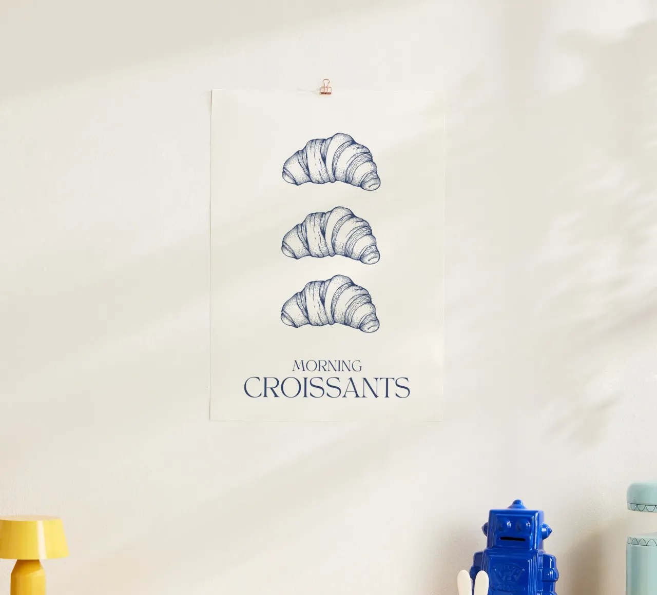 Croissant del mattino - Illustrazione alimentare poster con telaio in legno da Peaches Art Prints
