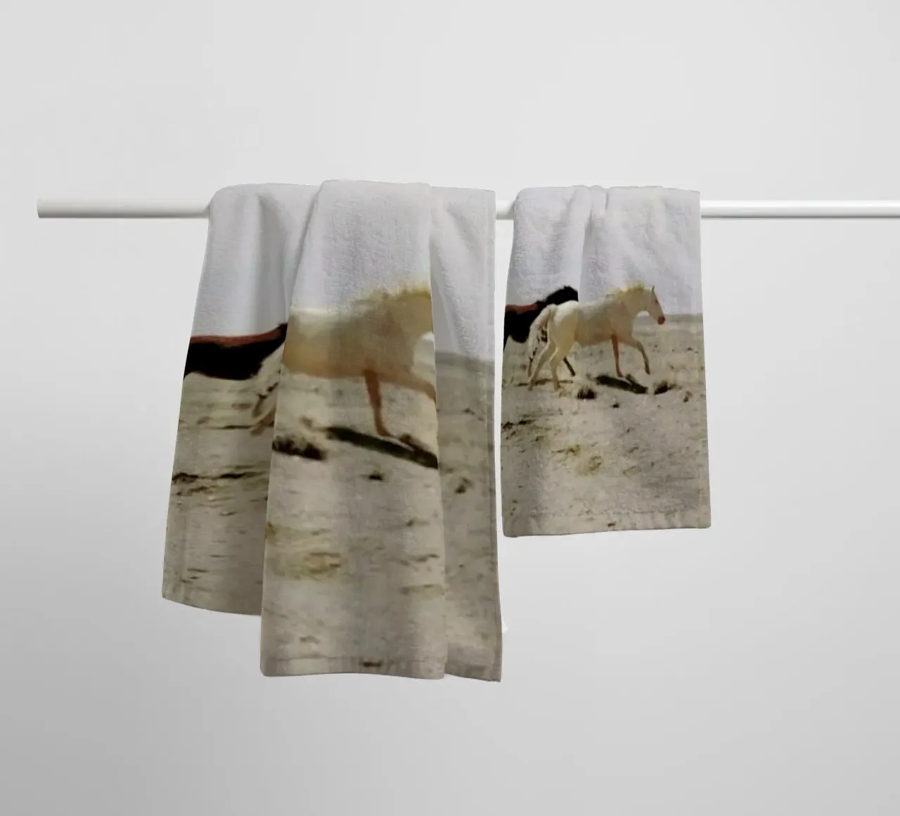 Bloomfield Horse Run asciugamano da bagno da Kevin Russ