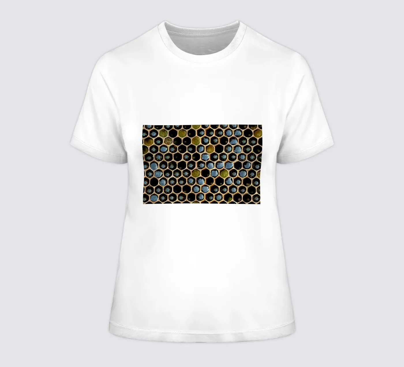 Bee Pattern t-shirt da donna da Curious Collections by Marielle Leenders