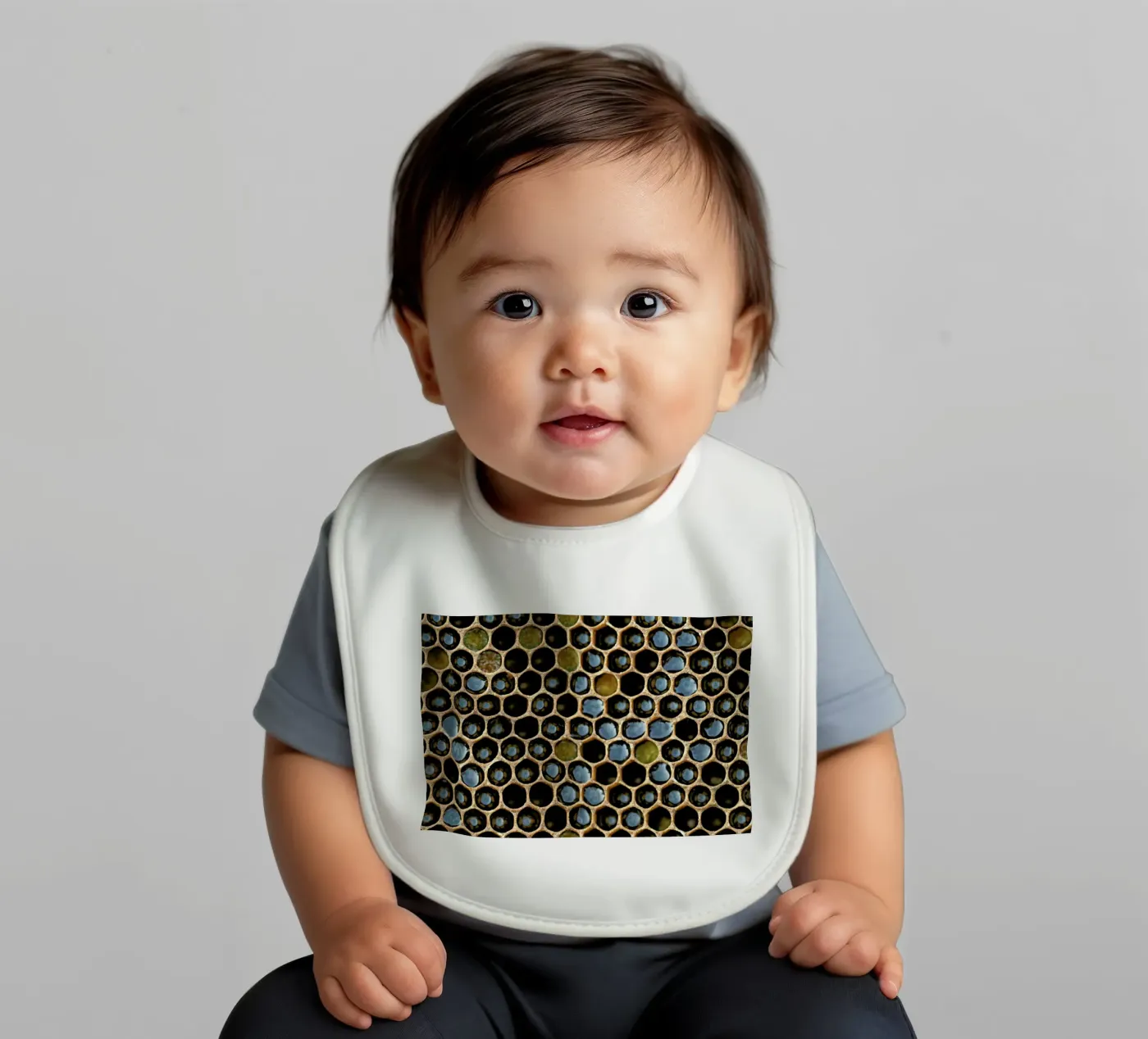 Bee Pattern bavoir de Curious Collections by Marielle Leenders