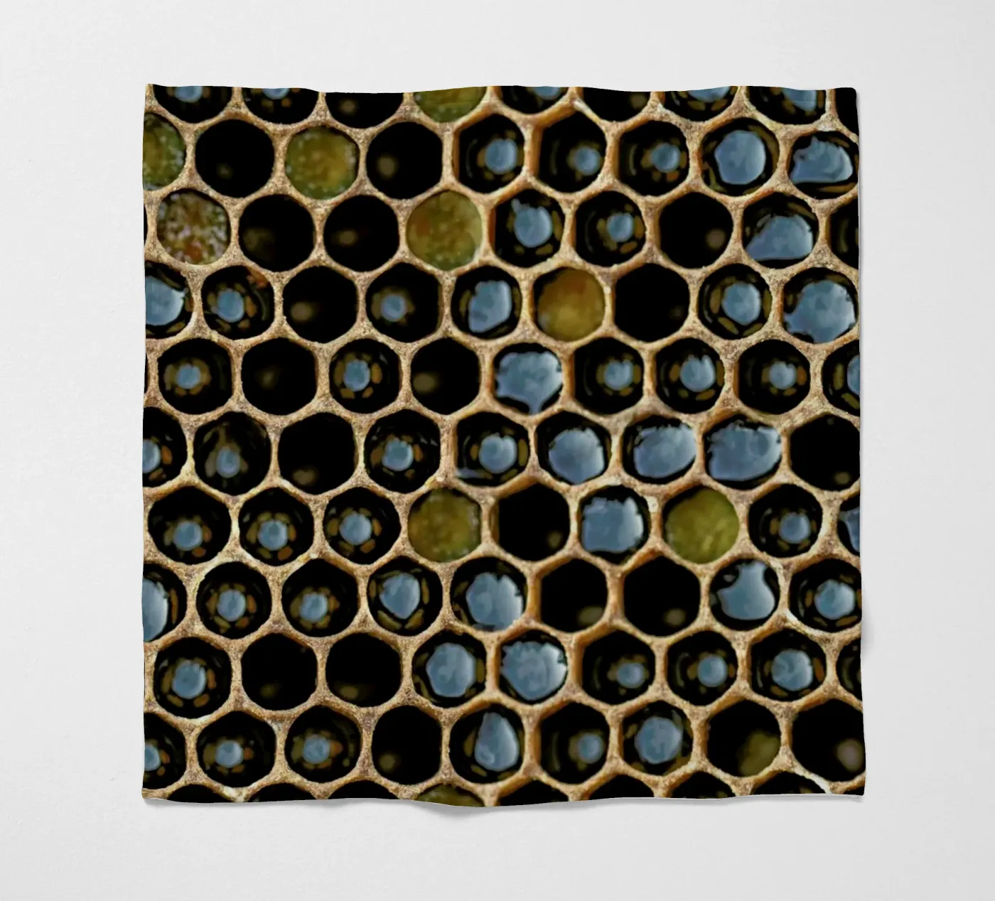 Bee Pattern fleecedeken van Curious Collections by Marielle Leenders