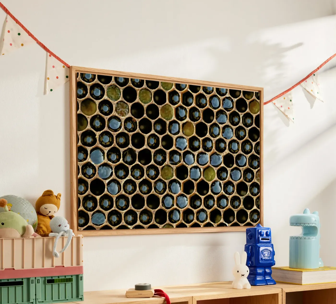 Bee Pattern Acryl-Glas von Curious Collections by Marielle Leenders