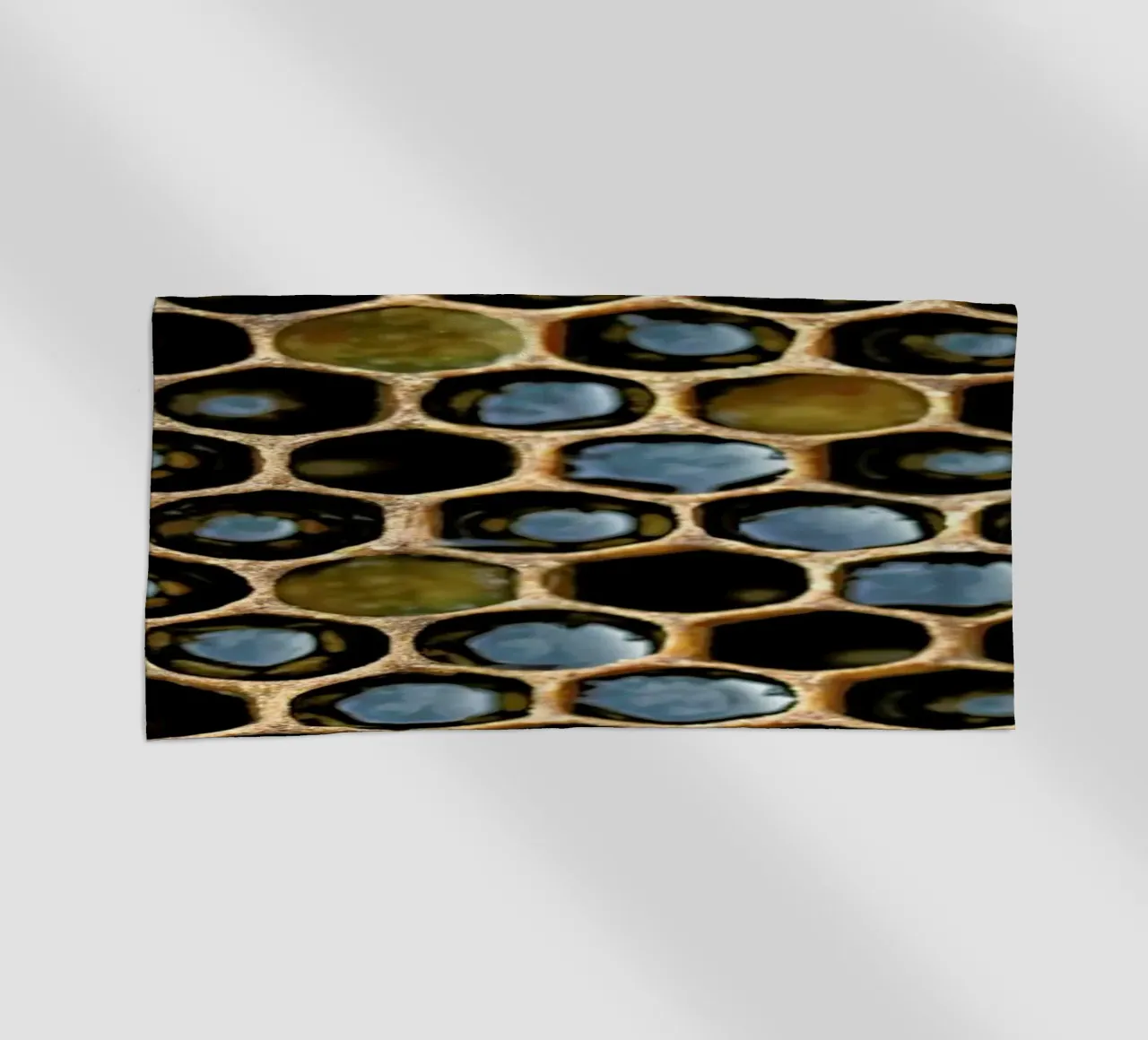 Bee Pattern telo mare da Curious Collections by Marielle Leenders