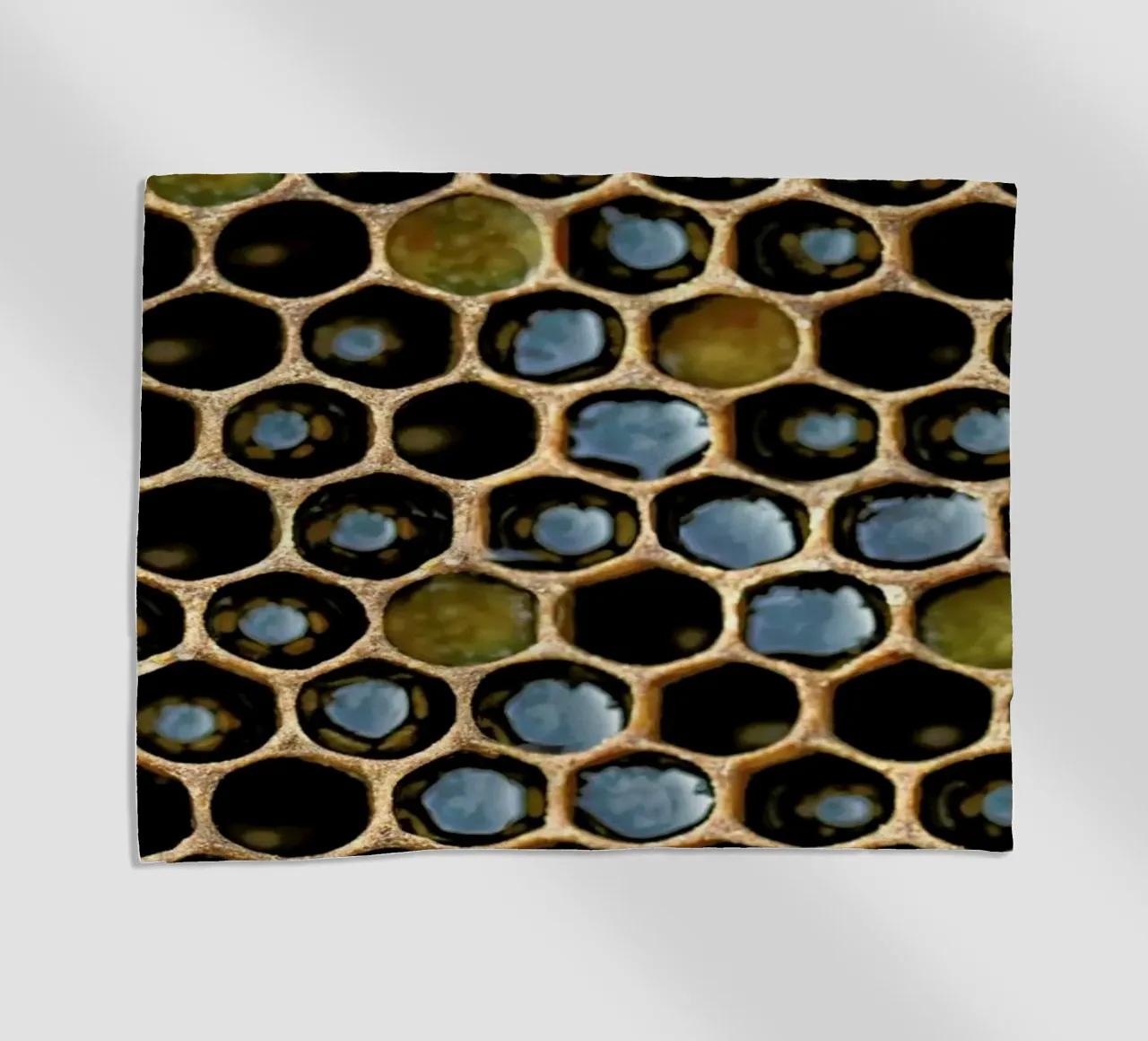 Bee Pattern telo mare da Curious Collections by Marielle Leenders