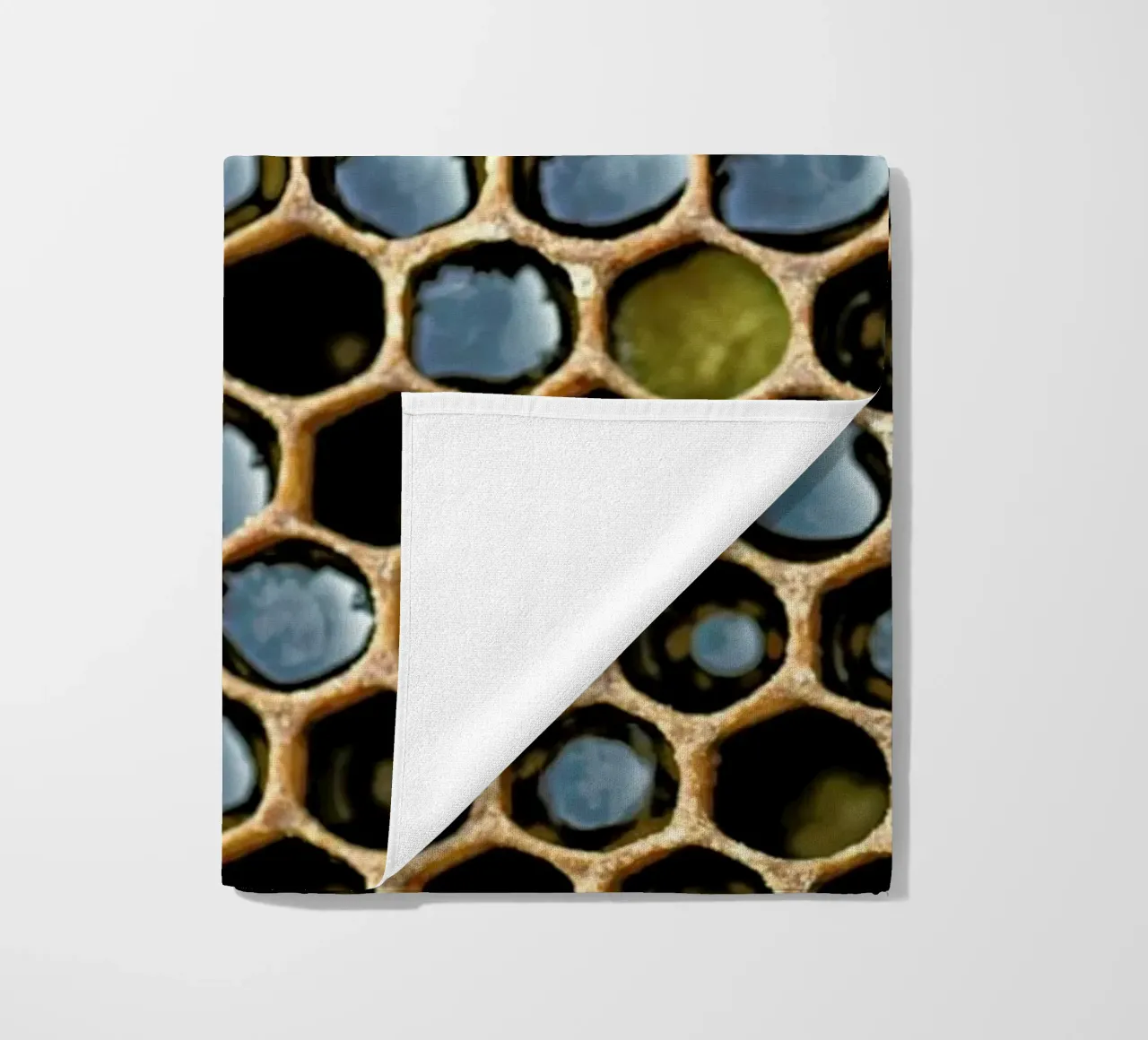 Bee Pattern telo mare da Curious Collections by Marielle Leenders