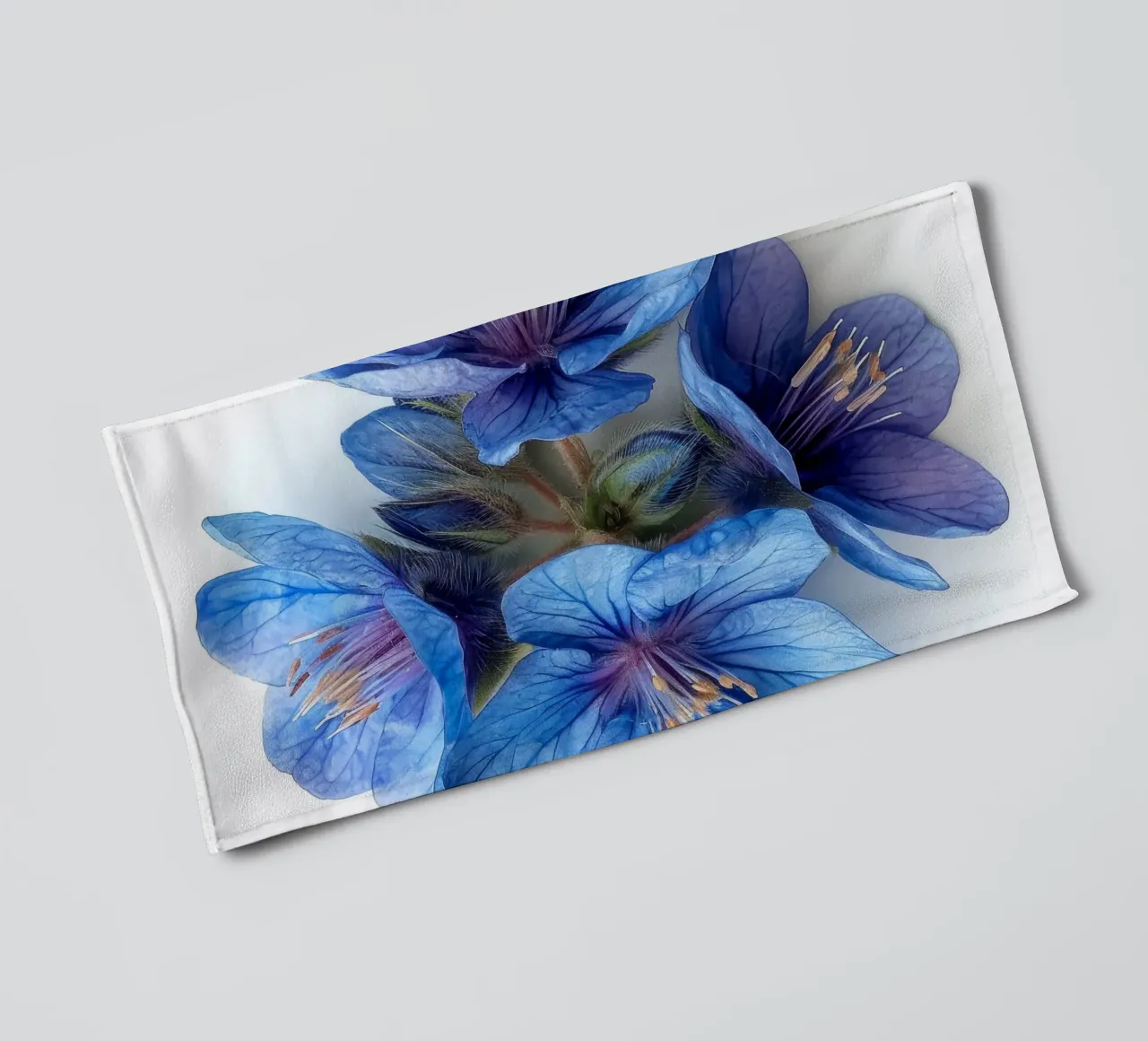 Falso fiore indaco 2 asciugamano da bagno da Bold Blooms