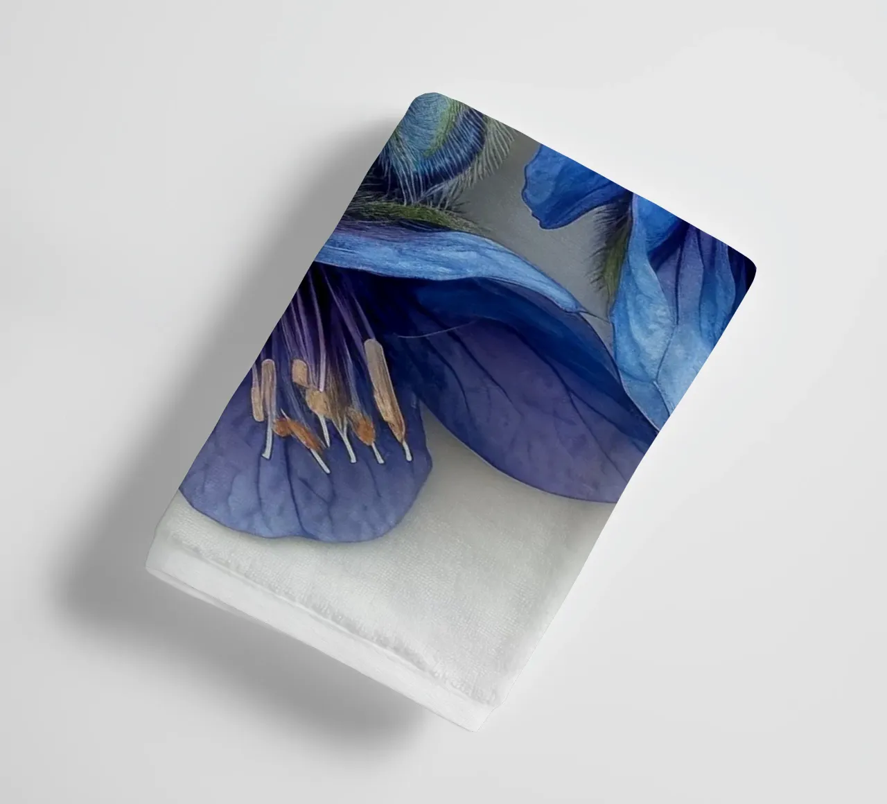 Falso fiore indaco 2 asciugamano da bagno da Bold Blooms