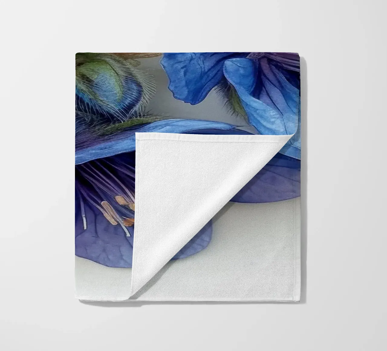 Falso fiore indaco 2 telo mare da Bold Blooms