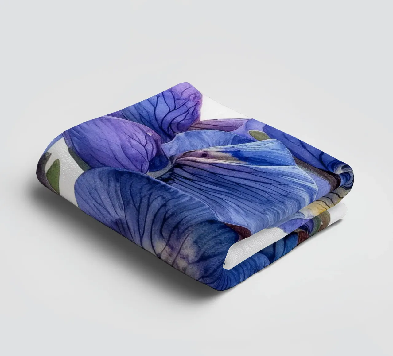 Falso fiore indaco 1 asciugamano da bagno da Bold Blooms
