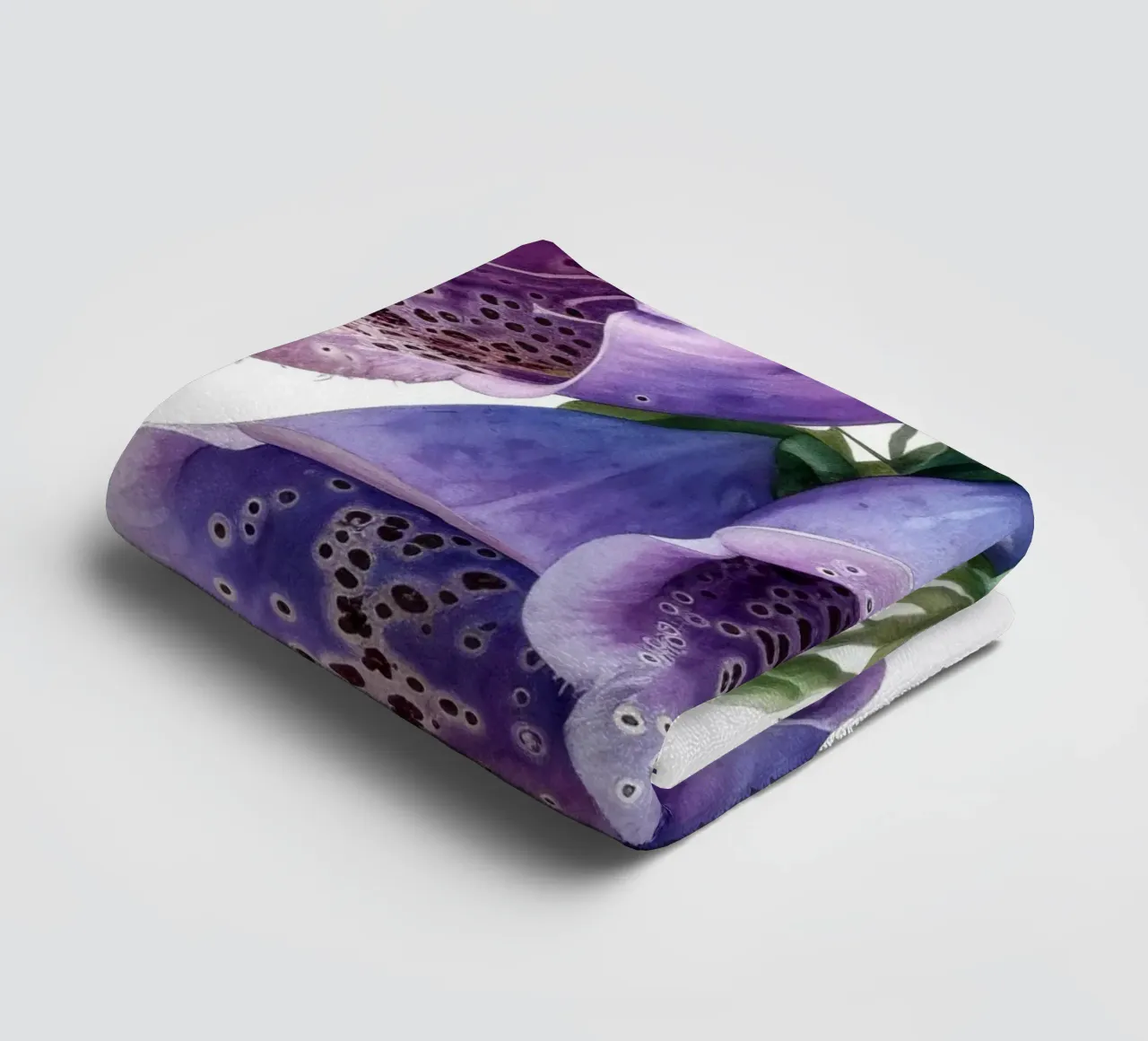 Fiore di volpe 1 asciugamano da bagno da Bold Blooms