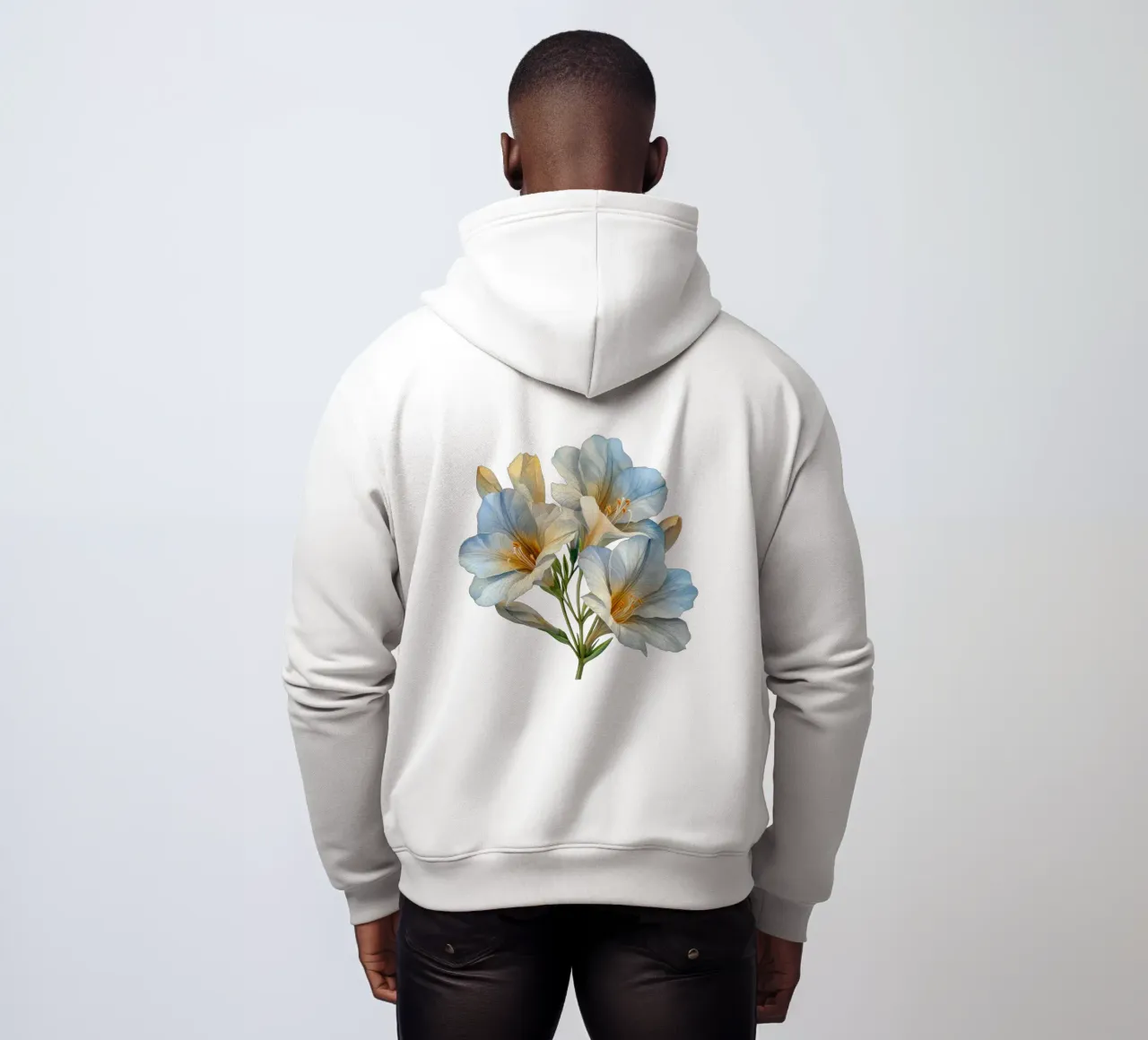 Fiore di fresia 4 felpa con cappuccio da Bold Blooms