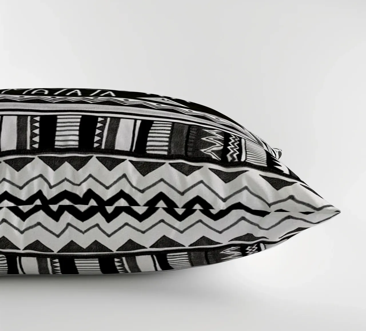 Hakuna matata decorative cushion by Vasare Nar