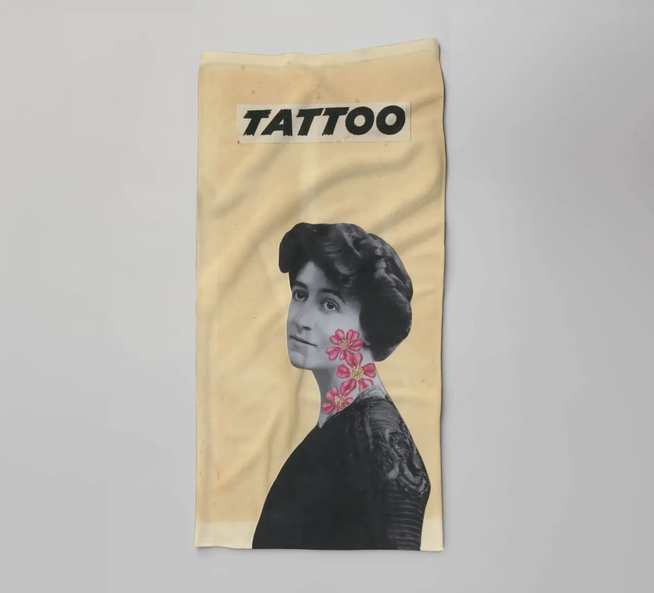 Tatuaggio asciugamano da bagno da Cassia Beck Collage