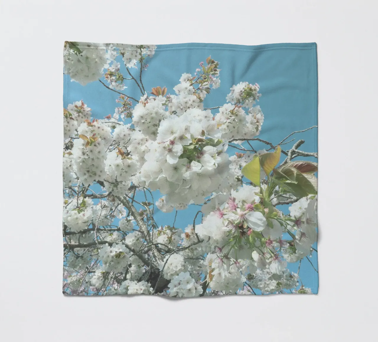 Fiori di primavera coperta in pile da Cassia Beck Photography