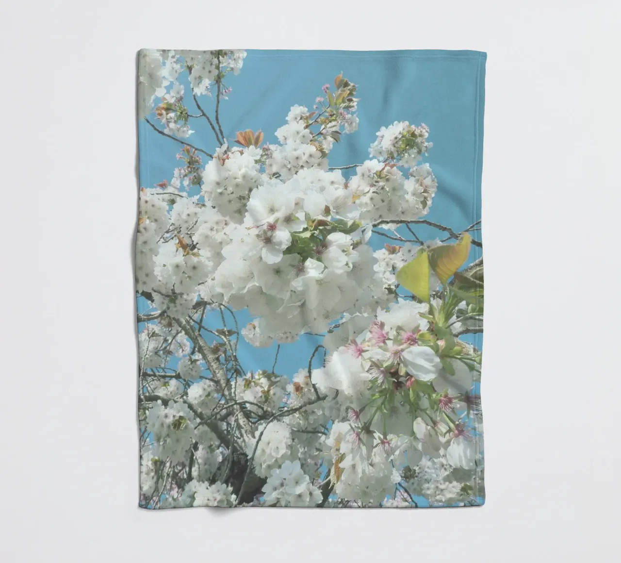 Fiori di primavera coperta in pile da Cassia Beck Photography