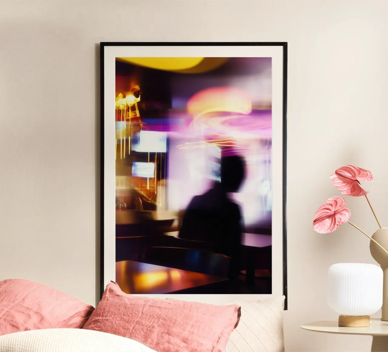 Notturno elettrico - Tokyo poster con telaio in plastica da Le Flou