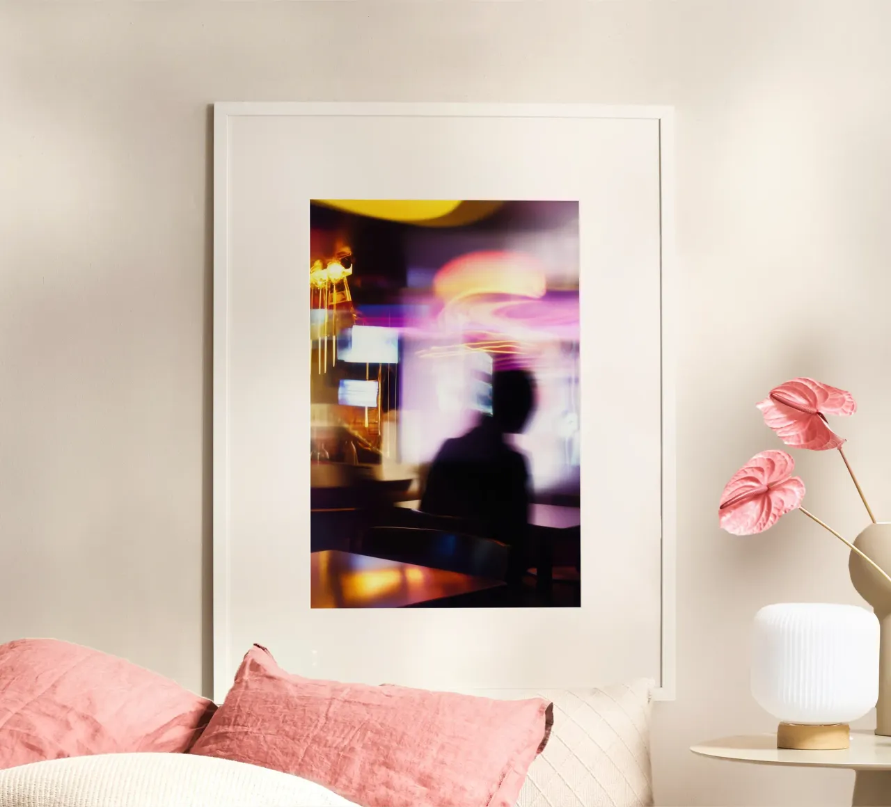 Notturno elettrico - Tokyo poster con telaio in plastica da Le Flou