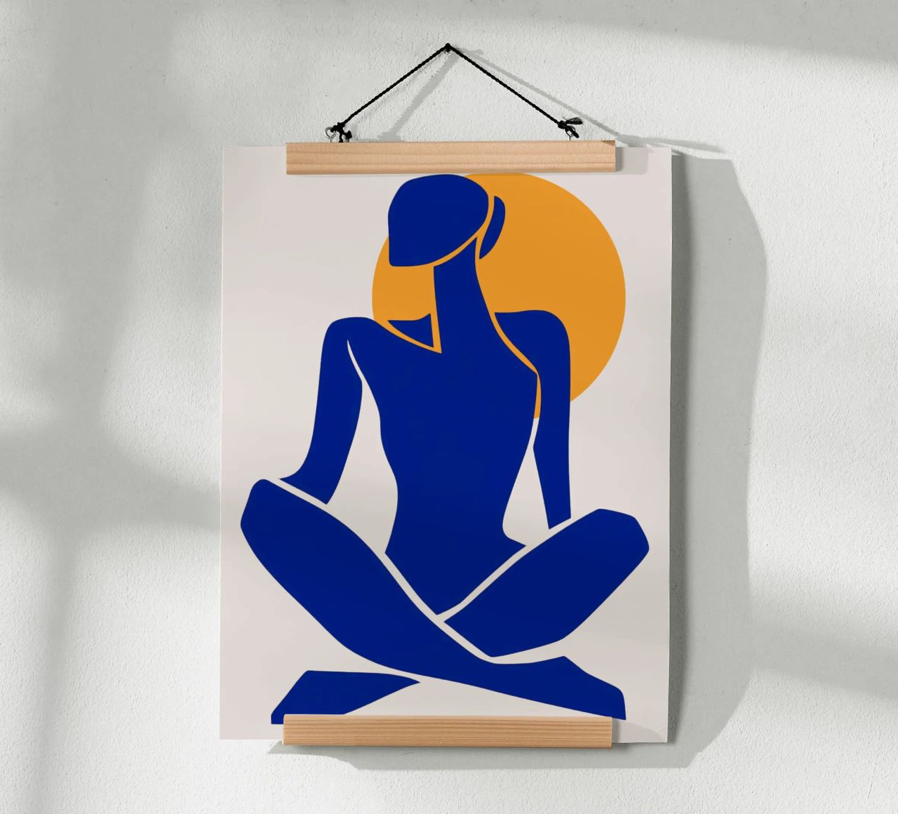 Blaue Silhouette mit orangefarbener Sonne Poster von DWA