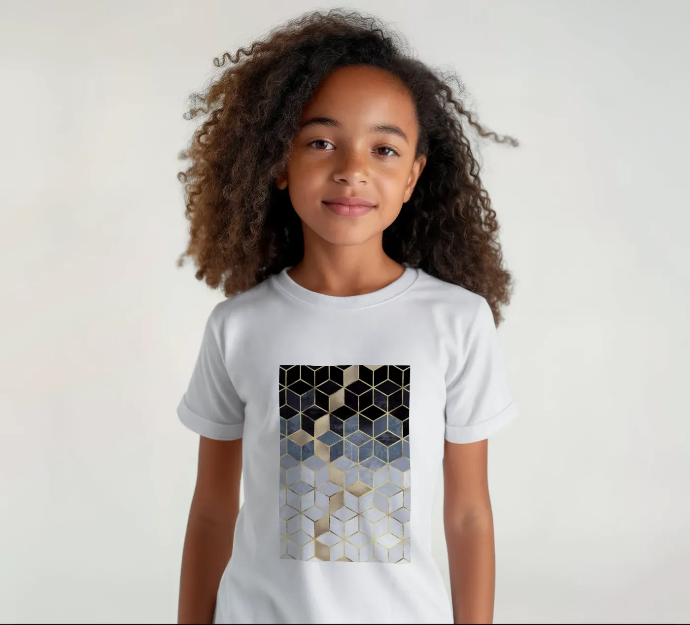 Soft Blue Gradient Cubes t-shirt bambini da Elisabeth Fredriksson