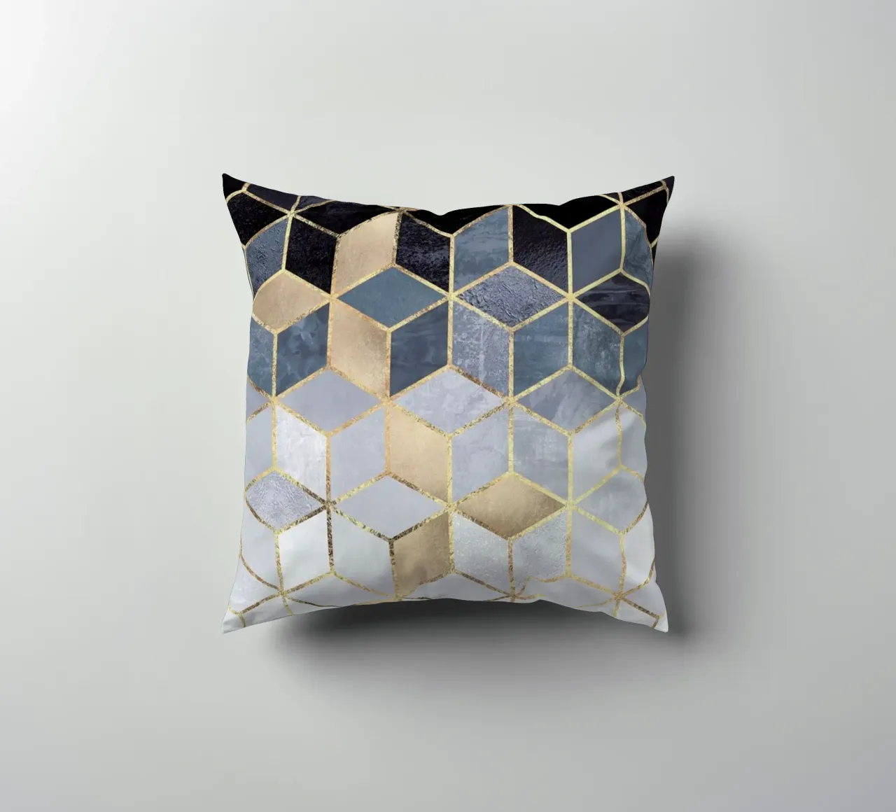 Soft Blue Gradient Cubes cojín de Elisabeth Fredriksson
