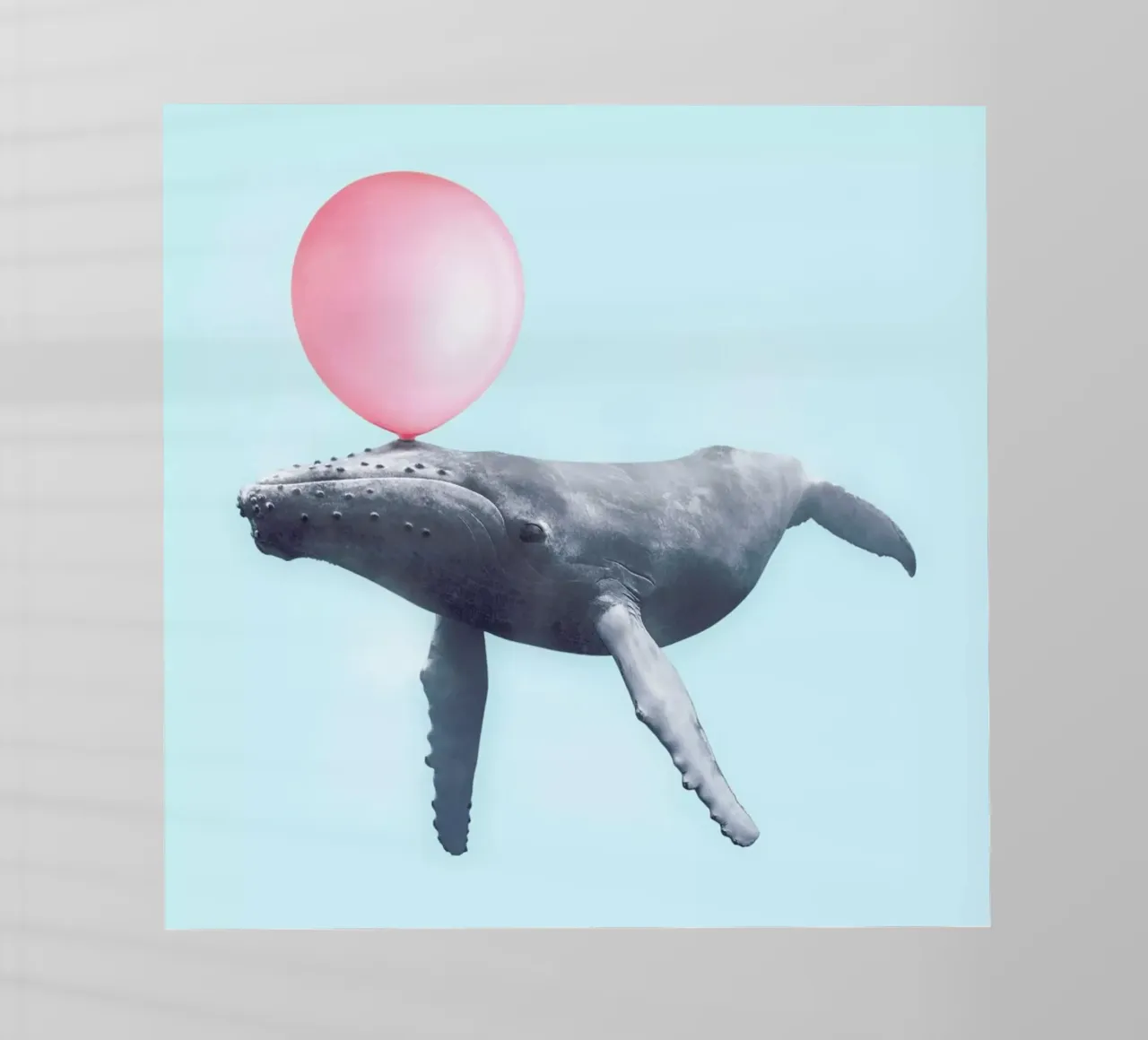 Bubblegum Whale pellicola backlit da Paul Fuentes Design