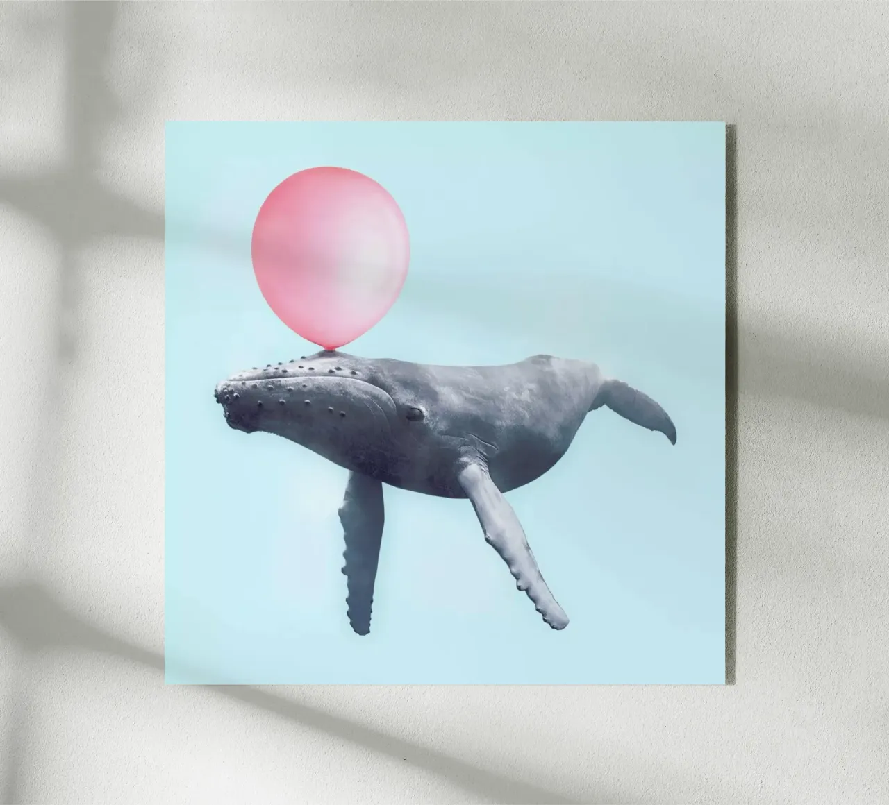 Bubblegum Whale plexiglass da Paul Fuentes Design