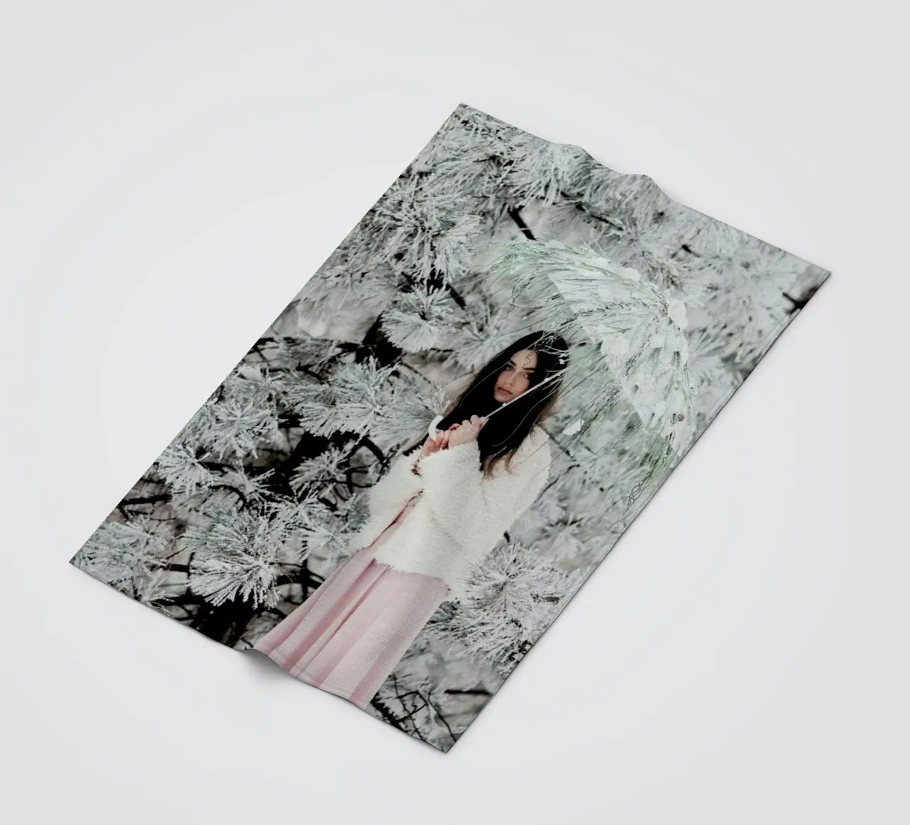 Cold Winter fleecedeken van Jovana Rikalo