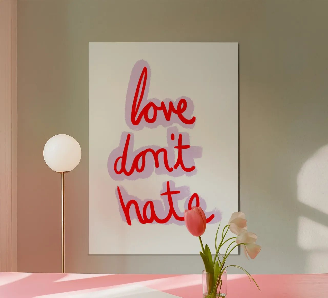 love don't hate poster con telaio in plastica da Poster Print Studio