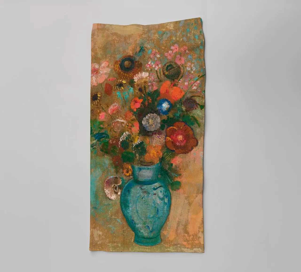 Odilon Redon - Fiori in un vaso blu asciugamano da bagno da Timeless Artworks