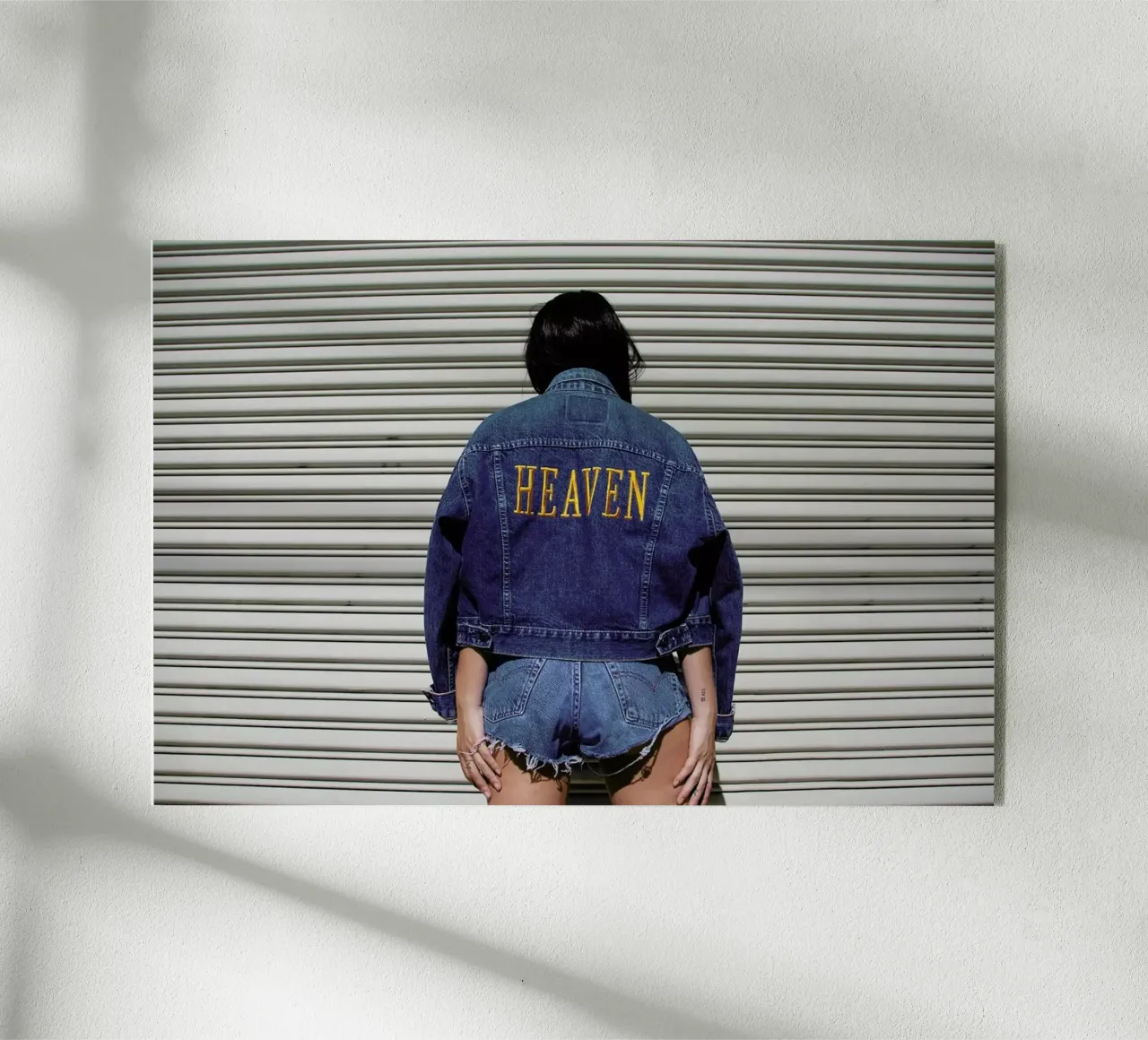 Heaven plexiglass da Aysha Banos