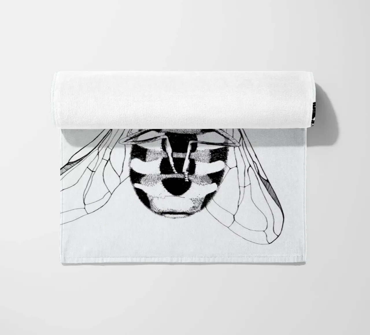 Annoying Bee telo mare da Anna Fietta