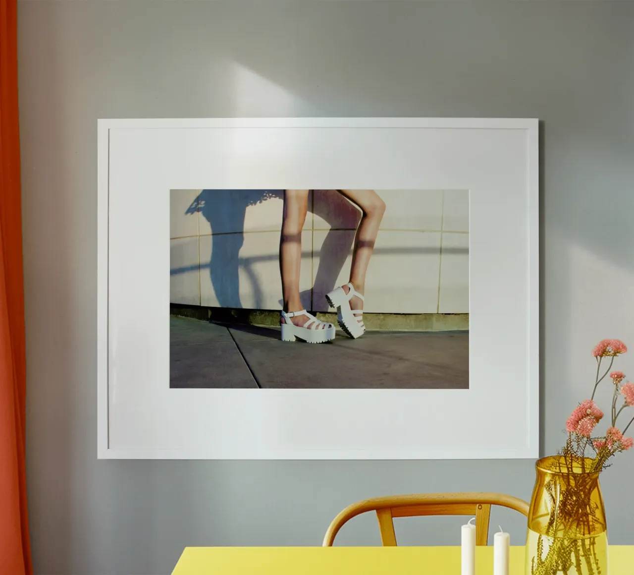 Shadow Shoes poster da Aysha Banos