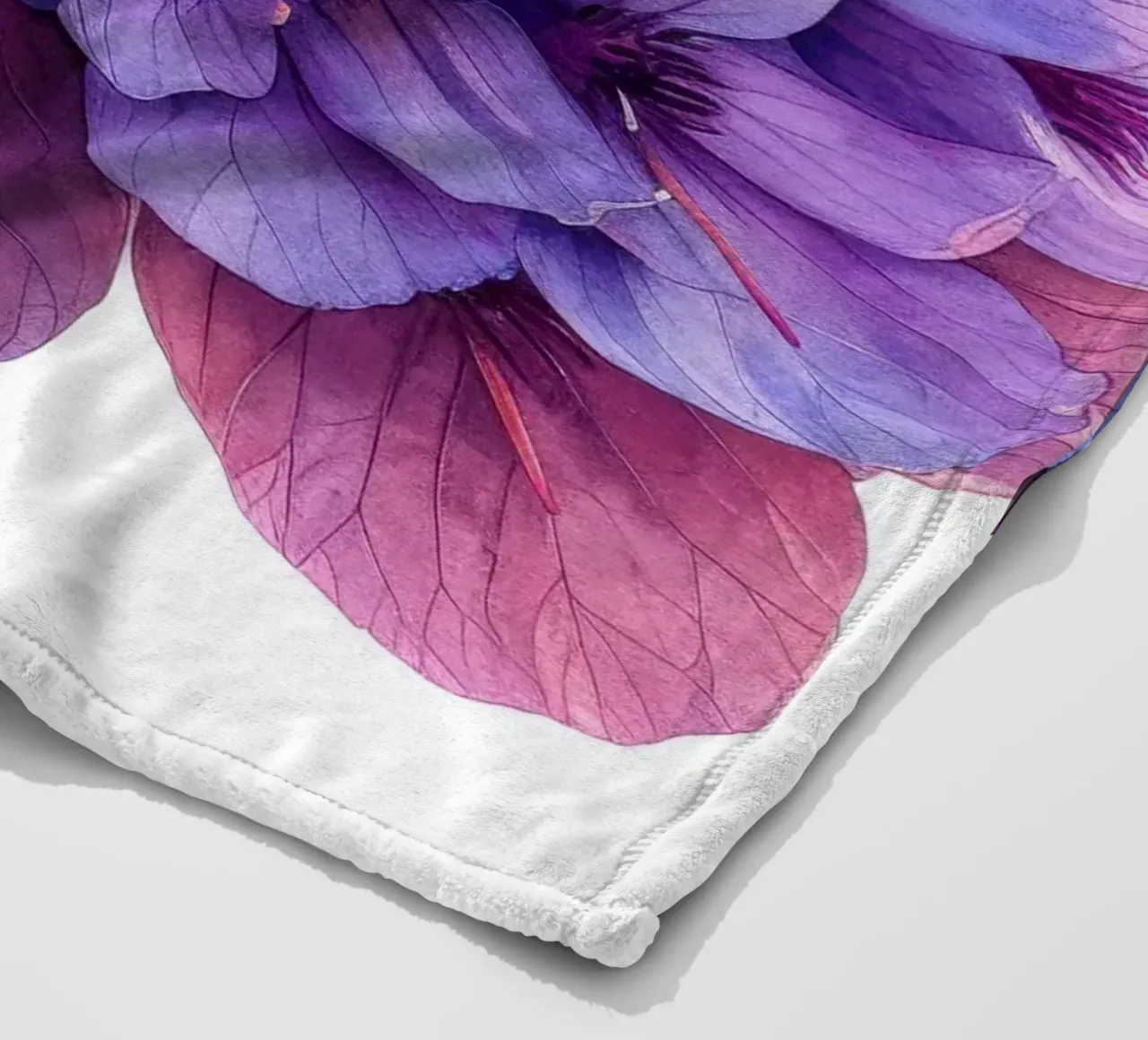 Fiore di amaranto 1 coperta in pile da Bold Blooms