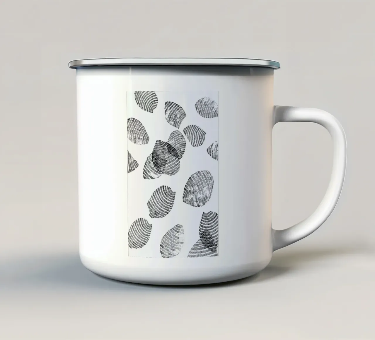 Childhood Forest tazza in smalto da Céleste Hollak