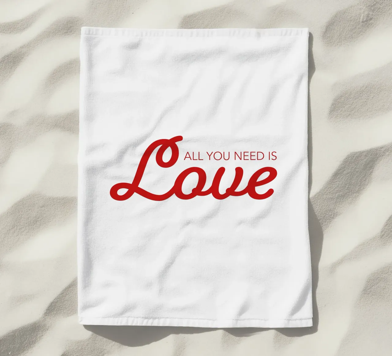 All you need is love telo mare da Constanze Art Direction