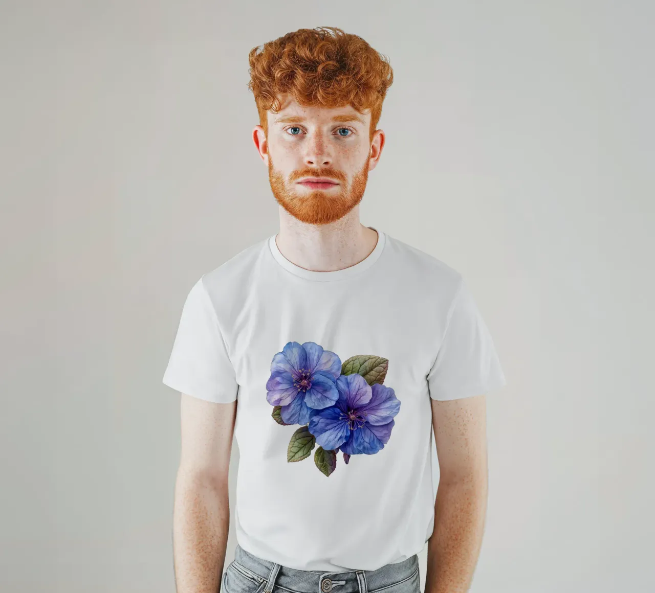 Fiore di eliotropio 2 t-shirt da Bold Blooms