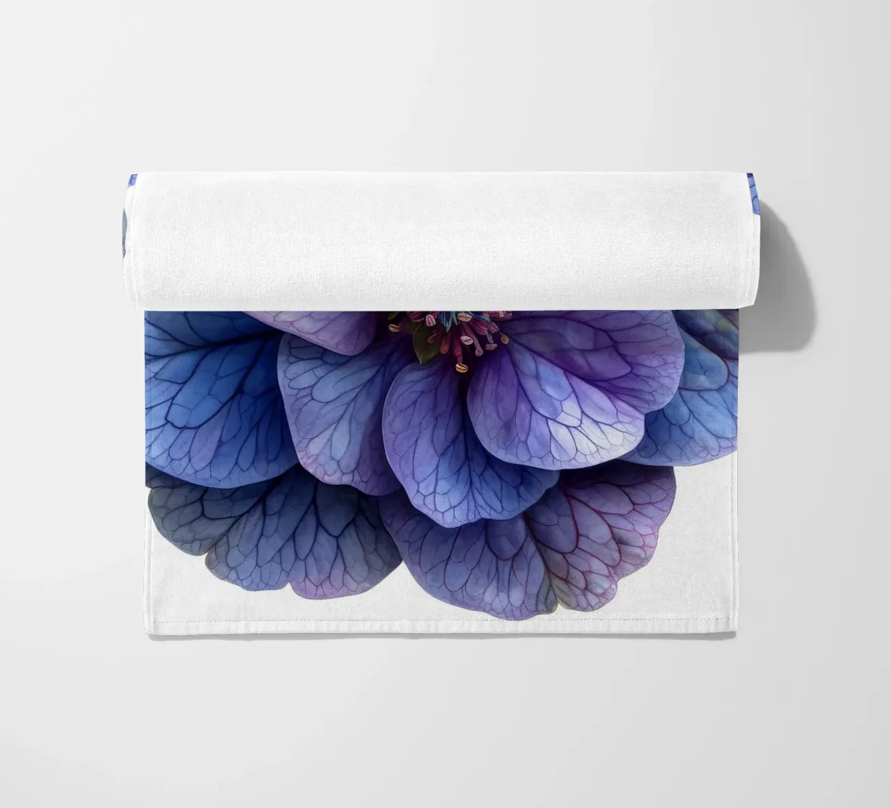 Fiore di eliotropio 4 telo mare da Bold Blooms