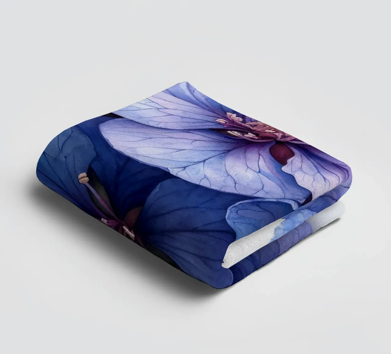 Fiore di eliotropio 1 asciugamano da bagno da Bold Blooms