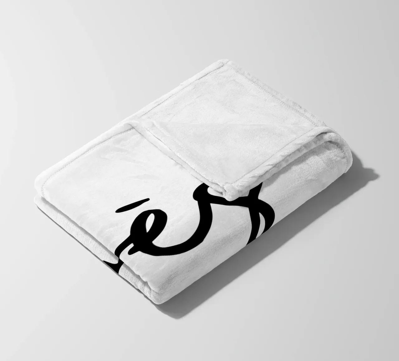 Design tipografico tres chic in bianco e nero coperta in pile da THE MOTIVATED TYPE