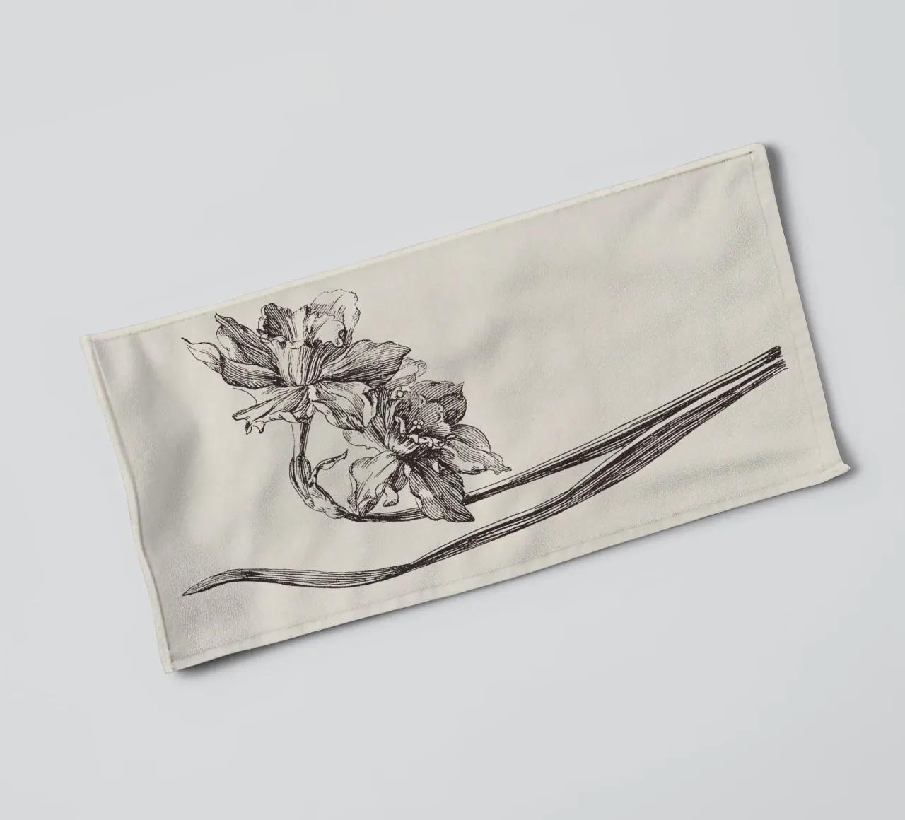 Daffodil Flower Sketch no. 2 asciugamano da bagno da apoloprints