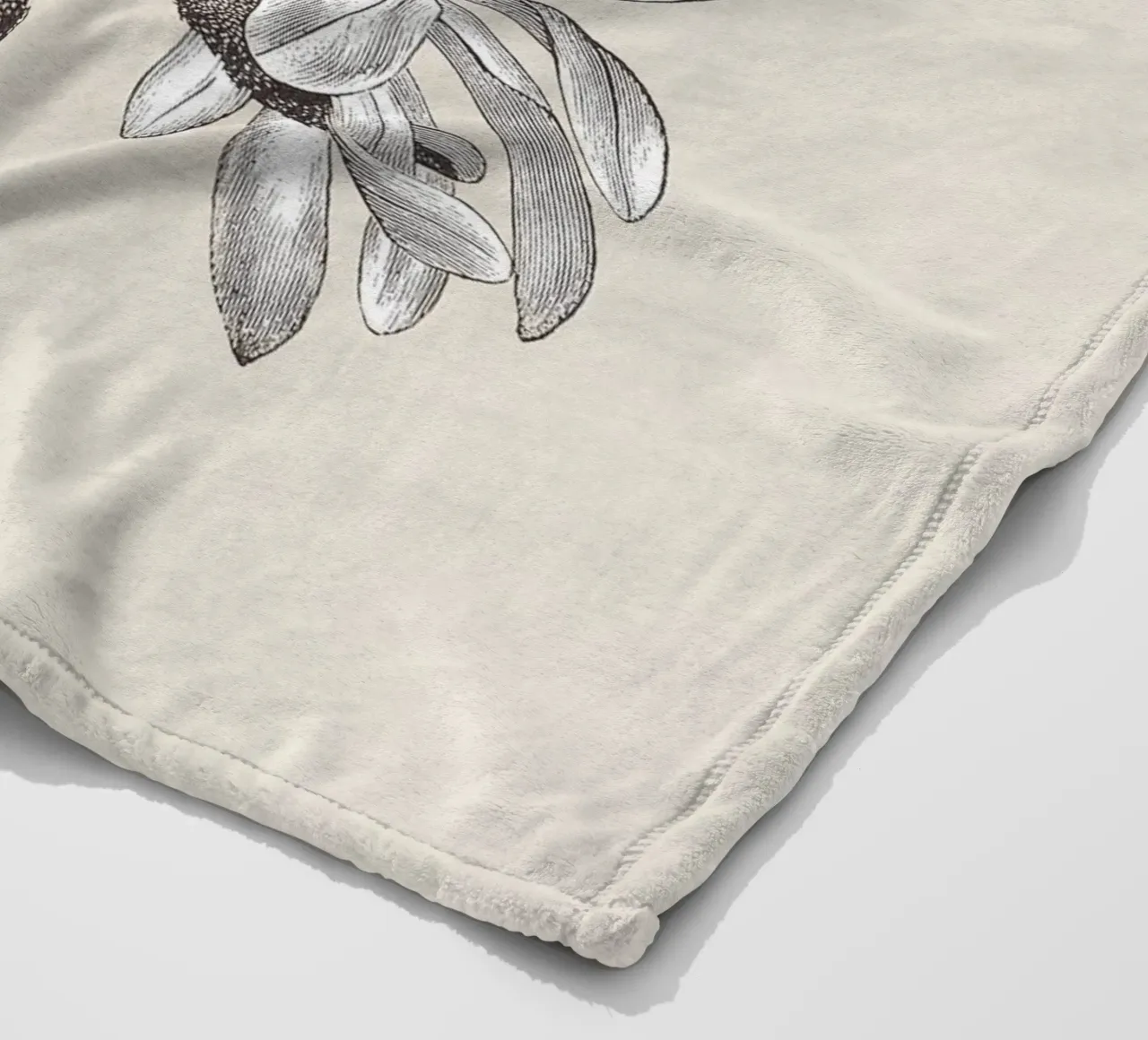 Magnolia Flower Sketch no. 2 coperta in pile da apoloprints
