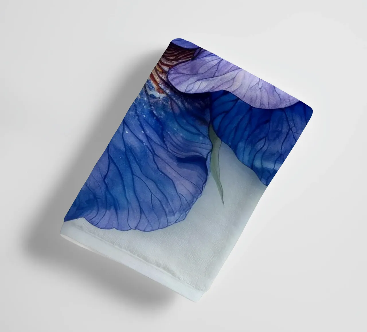 Fiore di iris 2 asciugamano da bagno da Bold Blooms