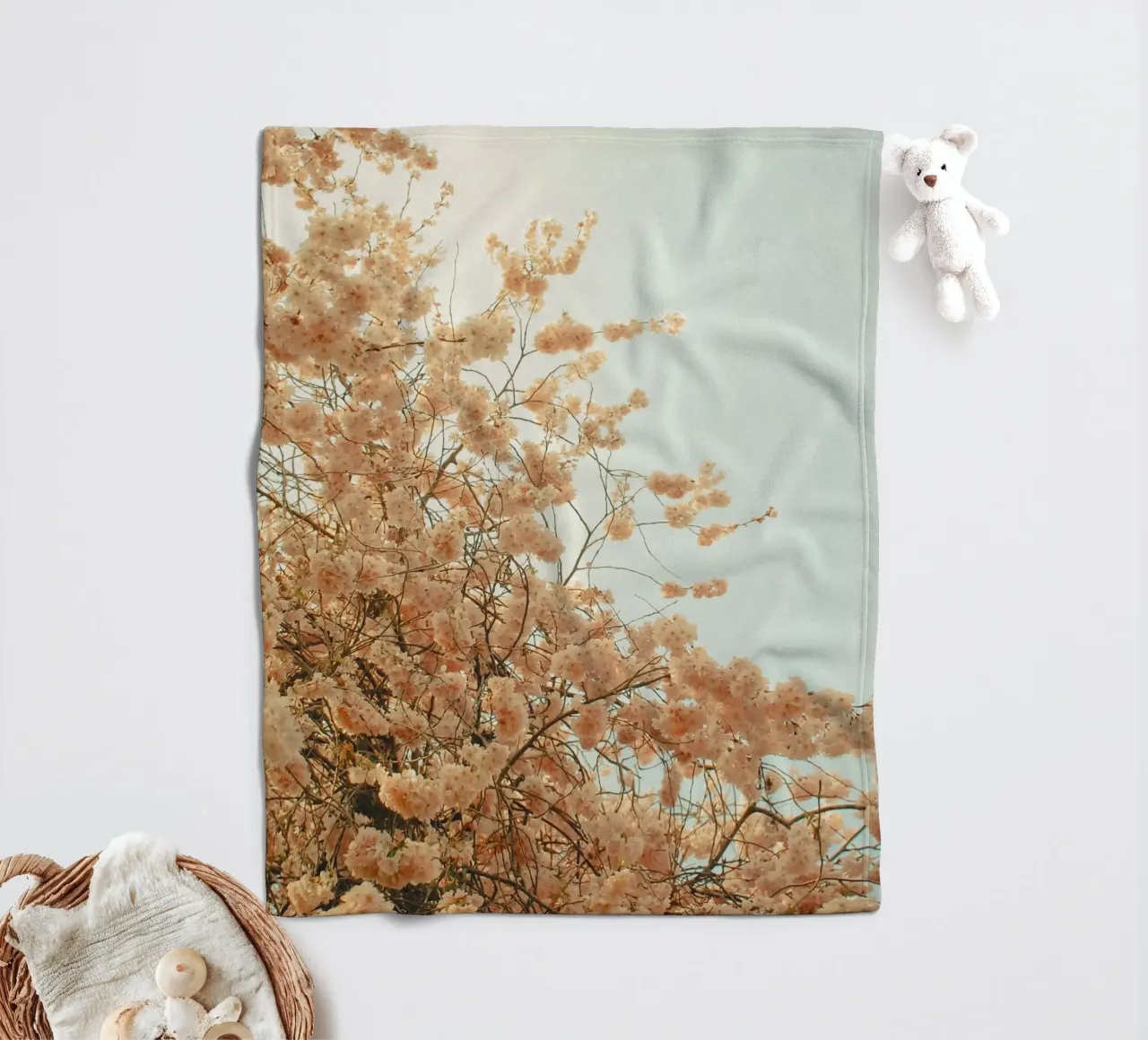 Der Frühling ist da Fleecedecke von Cassia Beck Photography