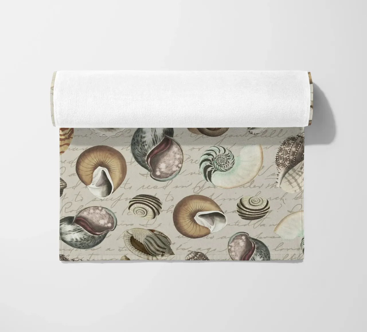 Nostalgic Seashells Beige telo mare da Andrea Haase Vintage World